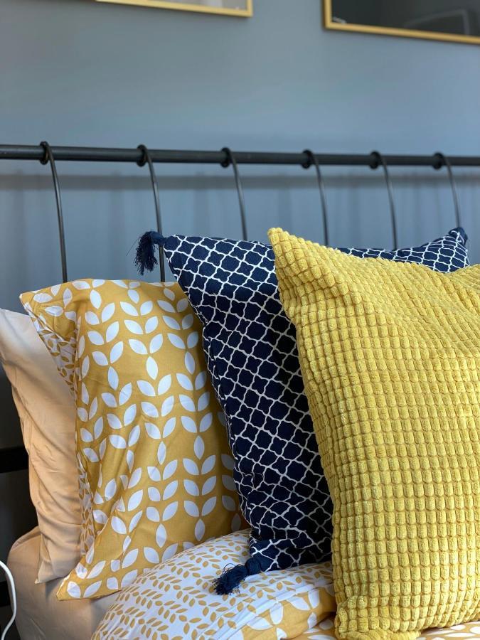 Trendy Stylish Apartment! - 5 Minute Walk To The Best Beach! - Great Location - Parking - Fast Wifi - Smart Tv - Newly Decorated - Sleeps Up To 6! Close To Bournemouth & Poole Town Centre & Sandbanks Экстерьер фото